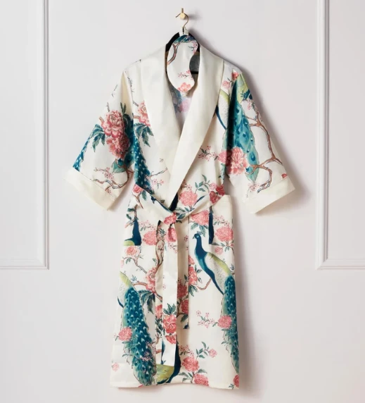 Pavo Robe Set
